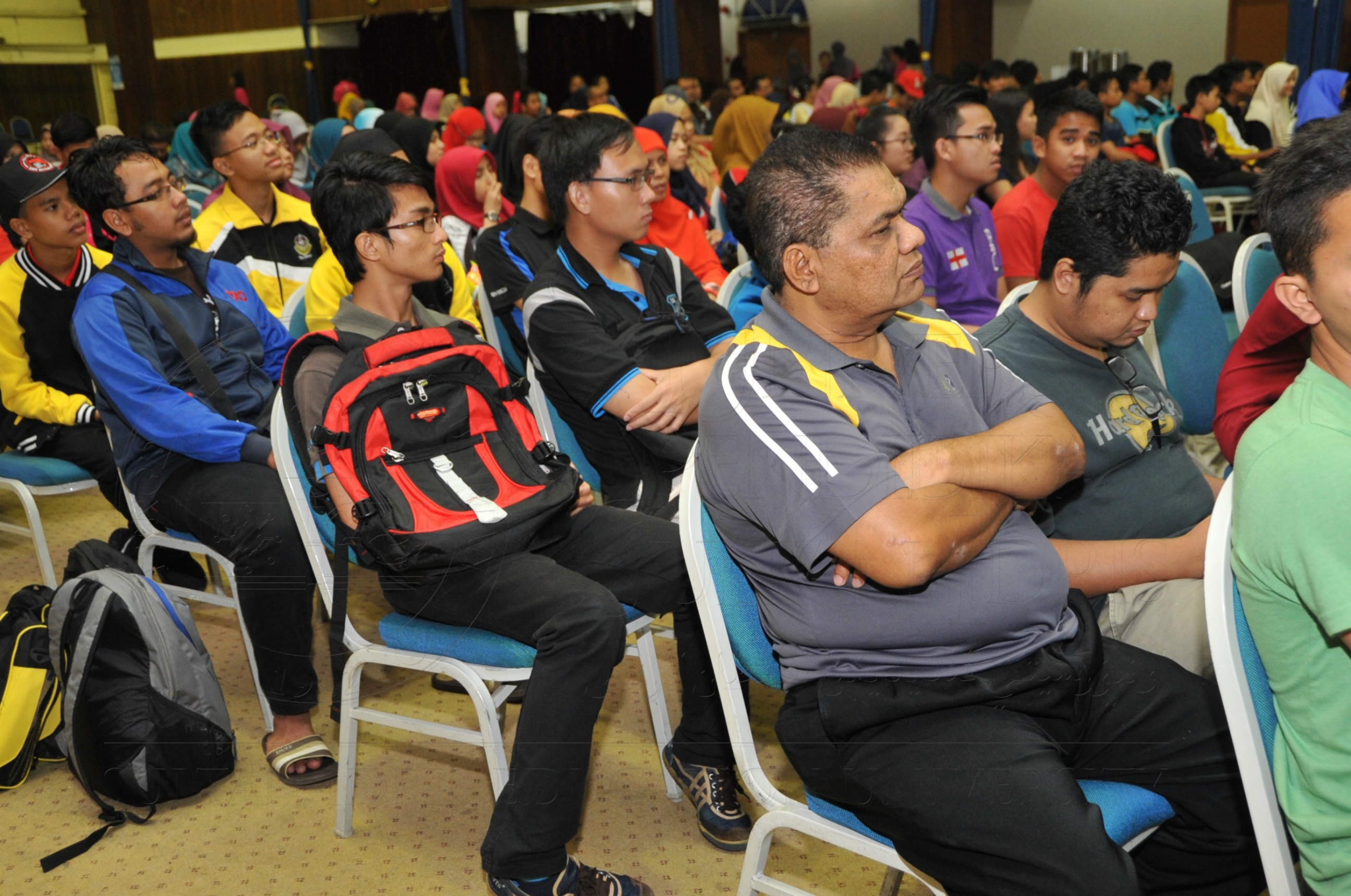 PRO15 158 CATUR HAS 9322